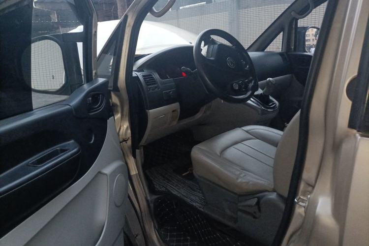Used FORTHING Lingzhi 2015 M5 Q3 2.0L 7-seat Long-wheelbase Comfort Version Driver Seat