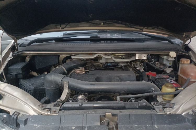 Used FORTHING Lingzhi 2015 M5 Q3 2.0L 7-seat Long-wheelbase Comfort Version Engine Bay