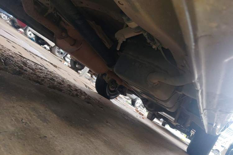 Used FORTHING Lingzhi 2015 V3 1.5L 7-seat Standard Model Chassis Front Left