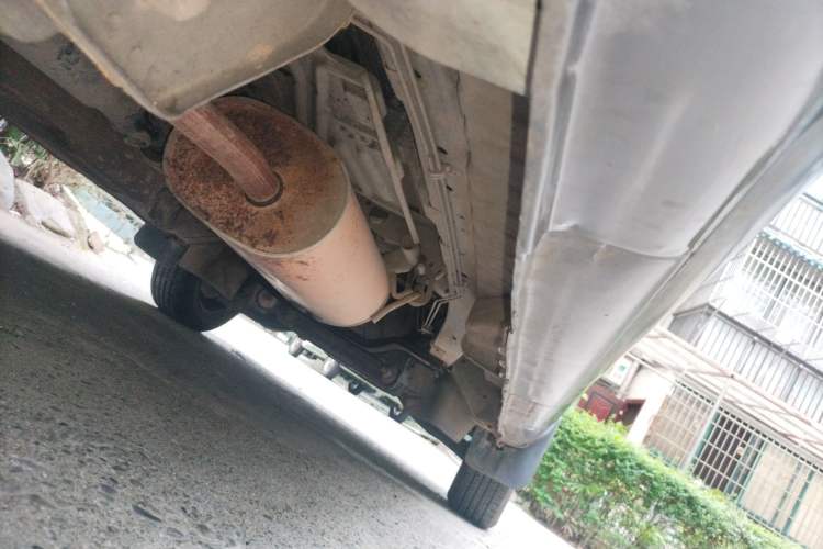 Used FORTHING Lingzhi 2015 V3 1.5L 7-Seater Comfort Model Chassis Rear Right