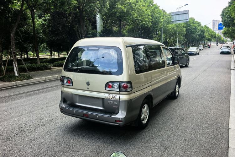 Used FORTHING Lingzhi 2015 M3 1.6L 7-Seater Comfort Model Exterior 6