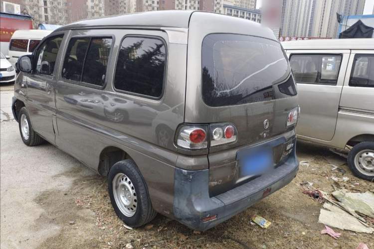 Used FORTHING Lingzhi 2015 V3 1.5L 5-Seater Special Offer Model Exterior 7