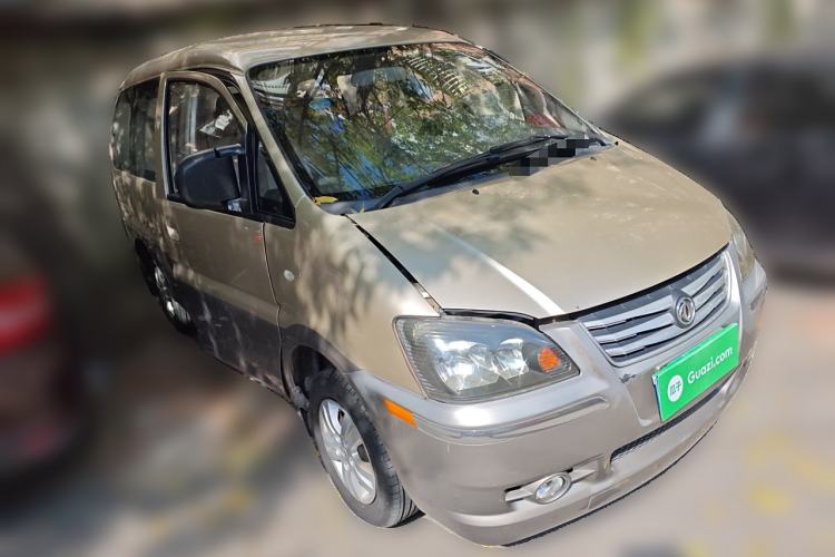 Used FORTHING Lingzhi 2015 V3 1.5L 7-Seater Luxury Model Front Right 45 Deg