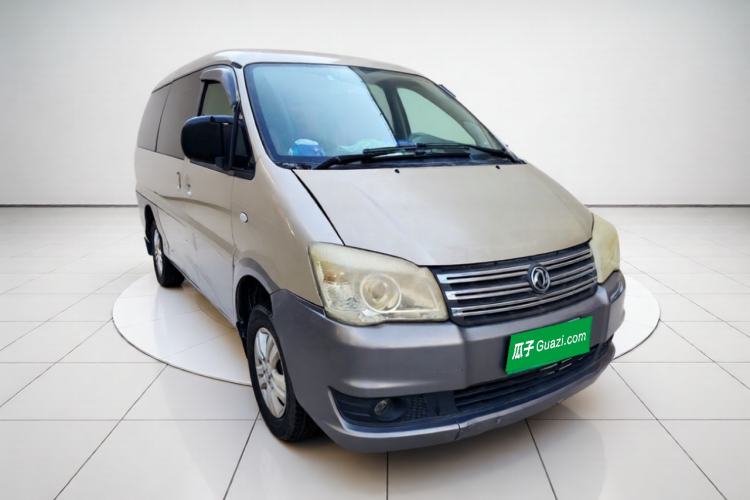 Used FORTHING Lingzhi 2015 M5 Q7 2.0L 7-seat Long-Wheelbase Comfort Model Front Right 45 Deg
