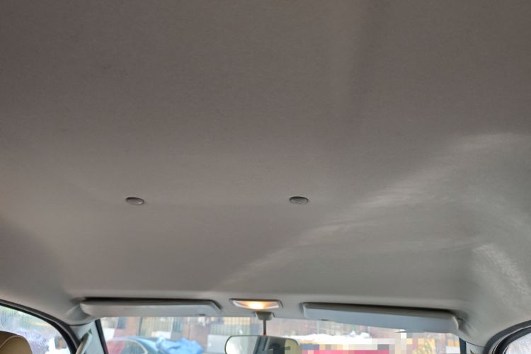 Used FORTHING Lingzhi 2015 V3 1.5L 7-Seater Luxury Model Headliner