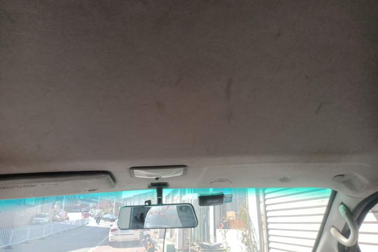 Used FORTHING Lingzhi 2015 V3 1.5L 5-Seater Special Offer Model Headliner