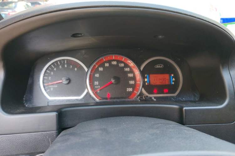 Used FORTHING Lingzhi 2015 M5 Q7 2.0L 7-seat Long-Wheelbase Comfort Model Instrument Cluster