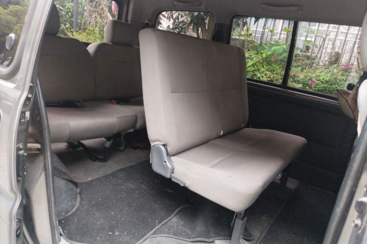 Used FORTHING Lingzhi 2015 V3 1.5L 7-Seater Comfort Model Left Rear Seat
