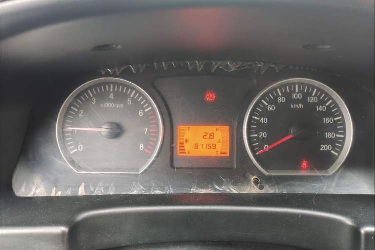 Used FORTHING Lingzhi 2015 V3 1.5L 5-Seater Special Offer Model Odometer Close Up