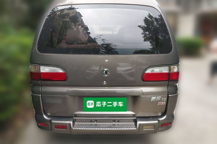 Used FORTHING Lingzhi 2015 V3 1.5L 7-Seater Comfort Model Rear