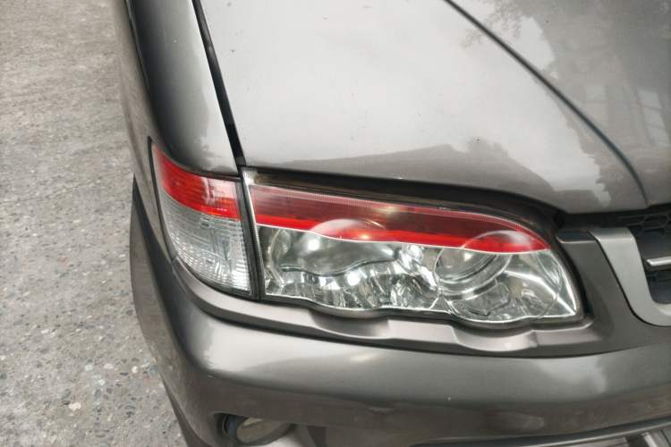 Used FORTHING Lingzhi 2015 V3 1.5L 7-Seater Comfort Model Right Front Headlight