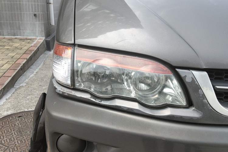 Used FORTHING Lingzhi  Right Front Headlight