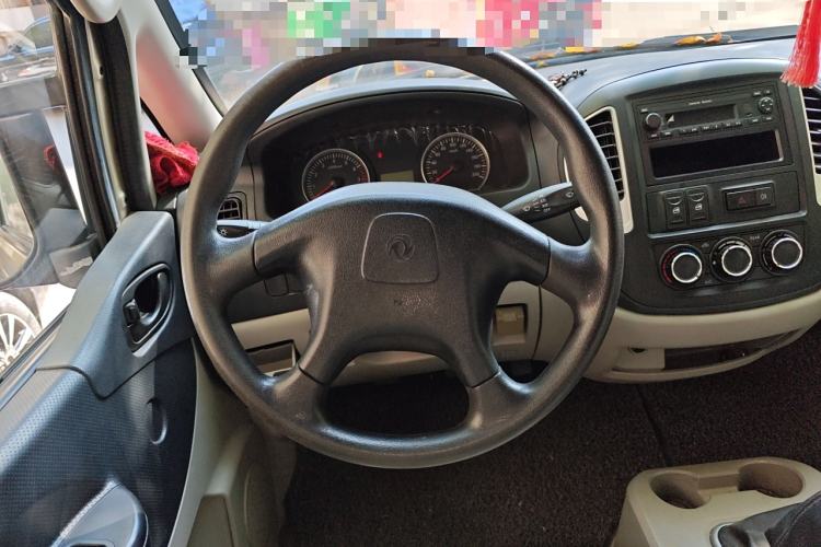 Used FORTHING Lingzhi 2015 V3 1.5L 7-Seater Luxury Model Steering Wheel