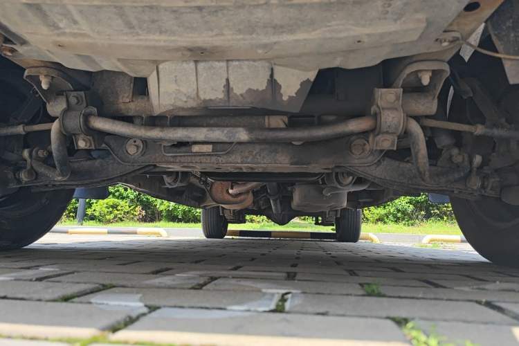 Used FORTHING Lingzhi 2015 V3 1.6L 7-Seater Standard Model Chassis Front