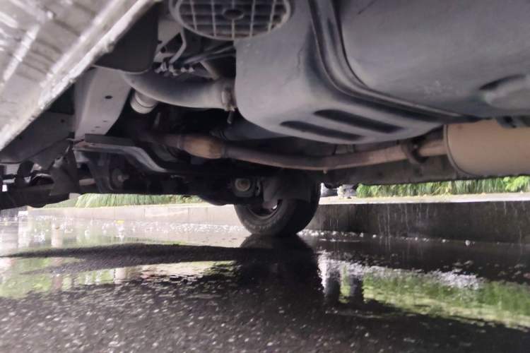 Used FORTHING Lingzhi 2015 V3 1.5L 7-seat Standard Model Chassis Front