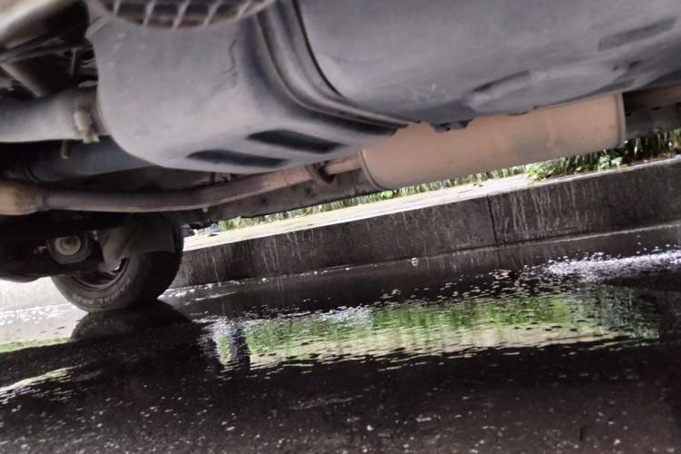 Used FORTHING Lingzhi 2015 V3 1.5L 7-seat Standard Model Chassis Front Right