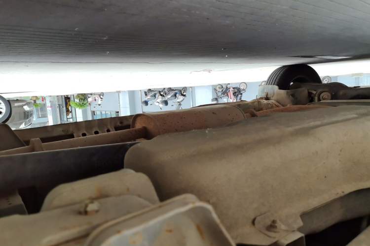 Used FORTHING Lingzhi 2015 M3 1.6L 7-Seater Standard Model Chassis Rear Left