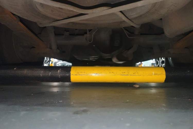 Used FORTHING Lingzhi 2015 M3 1.6L 7-Seater Comfort Model Chassis Rear