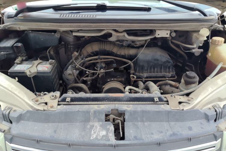 Used FORTHING Lingzhi 2015 M3 1.6L 7-Seater Standard Model Engine Bay