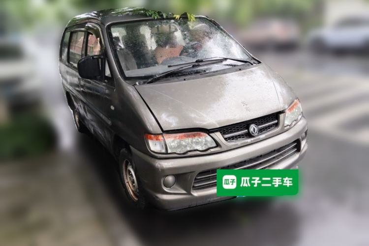 Used FORTHING Lingzhi 2015 V3 1.5L 7-seat Standard Model Front Right 45 Deg