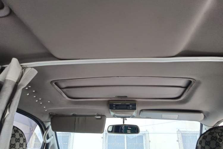Used FORTHING Lingzhi 2015 M3 1.6L 7-Seater Luxury Model Headliner