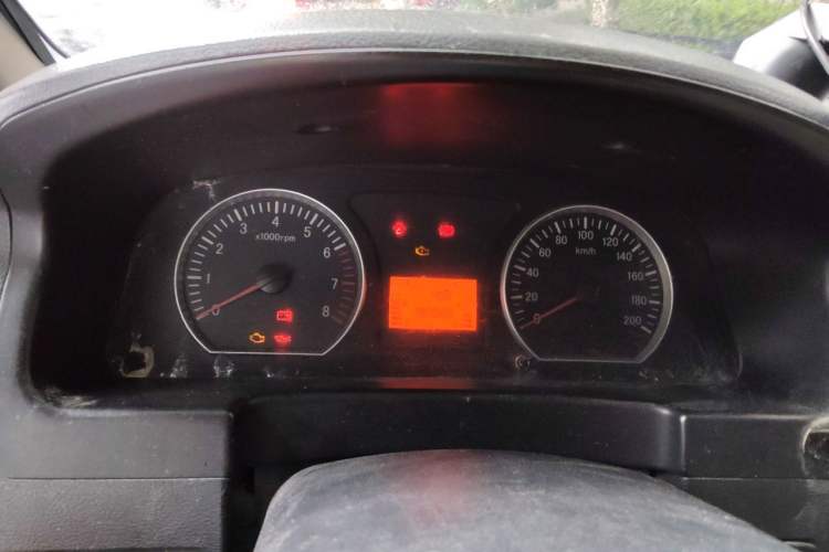 Used FORTHING Lingzhi 2015 V3 1.5L 7-seat Standard Model Instrument Cluster