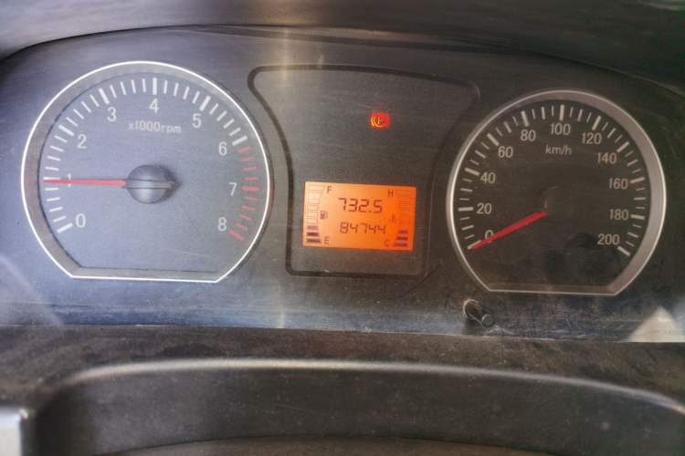Used FORTHING Lingzhi 2015 V3 1.5L 5-Seater Special Offer Model Instrument Cluster