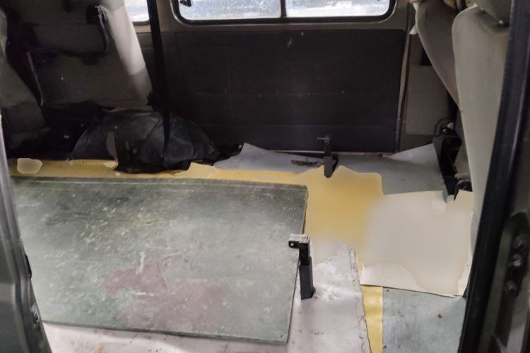 Used FORTHING Lingzhi 2015 V3 1.5L 7-seat Standard Model Left Rear Seat
