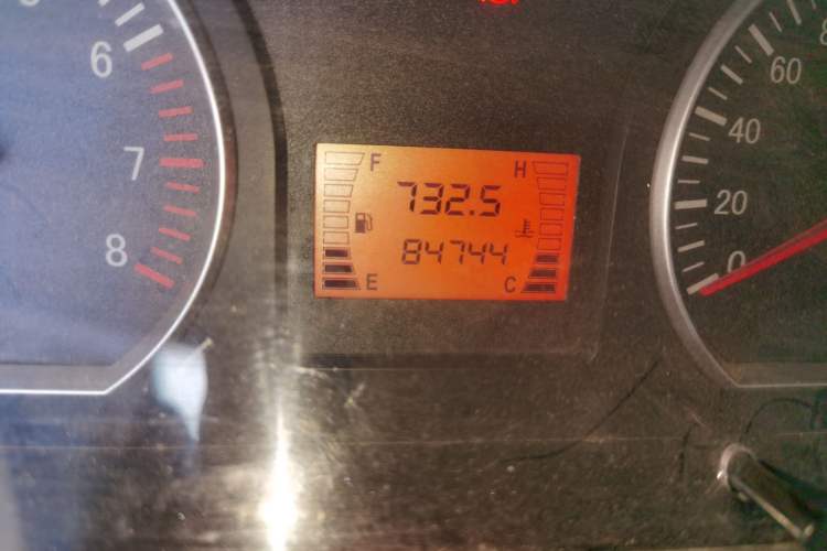 Used FORTHING Lingzhi 2015 V3 1.5L 5-Seater Special Offer Model Odometer Close Up