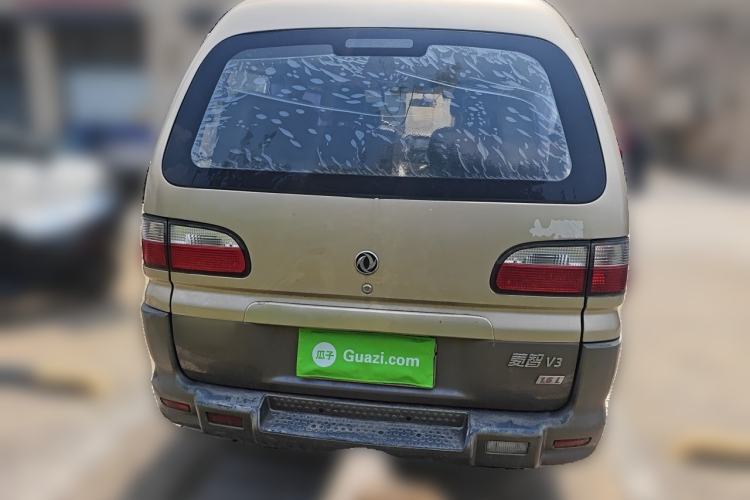 Used FORTHING Lingzhi 2015 V3 1.6L 7-Seater Standard Model Rear