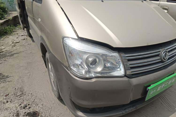 Used FORTHING Lingzhi 2015 M3 1.6L 7-Seater Luxury Model Right Front Headlight