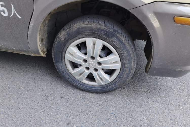 Used FORTHING Lingzhi 2015 V3 1.5L 5-Seater Special Offer Model Right Front Wheel Hub