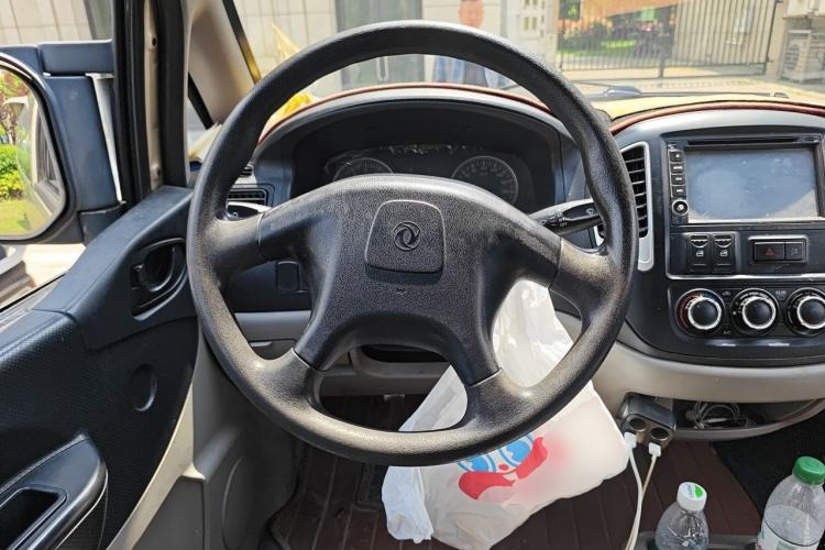 Used FORTHING Lingzhi 2015 V3 1.6L 7-Seater Standard Model Steering Wheel