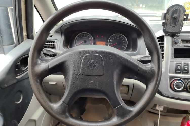 Used FORTHING Lingzhi 2015 M3 1.6L 7-Seater Standard Model Steering Wheel