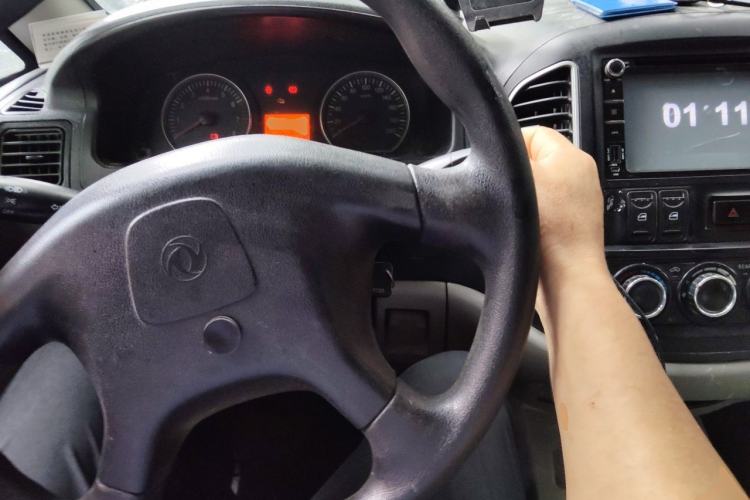 Used FORTHING Lingzhi 2015 V3 1.5L 7-seat Standard Model Steering Wheel