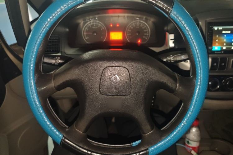 Used FORTHING Lingzhi 2015 M3 1.6L 7-Seater Comfort Model Steering Wheel