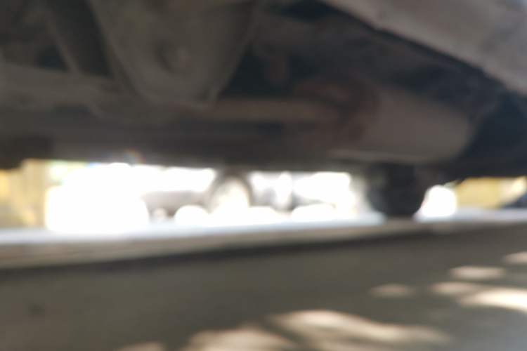 Used FORTHING Lingzhi 2015 V3 1.5L 7-seat Standard Model Chassis Rear Right
