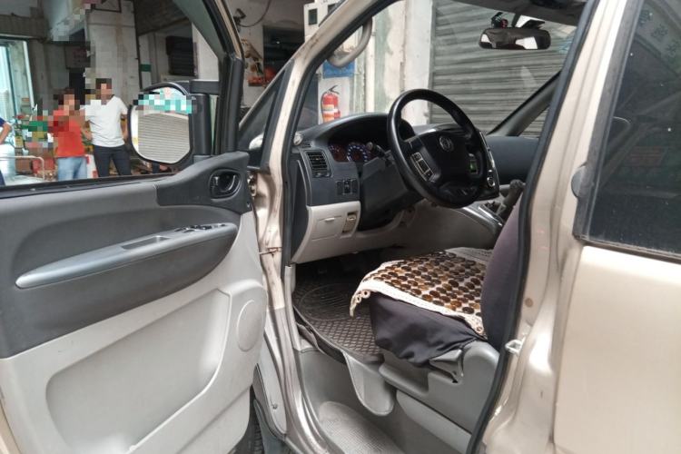 Used FORTHING Lingzhi 2015 M5 Q3 2.0L 7-seat Long-wheelbase Comfort Version Driver Seat