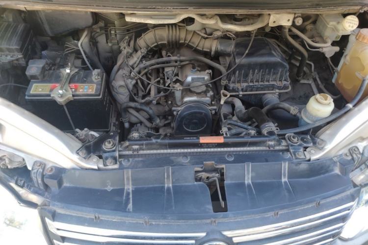 Used FORTHING Lingzhi 2015 M3 1.6L 7-Seater Luxury Model Engine Bay