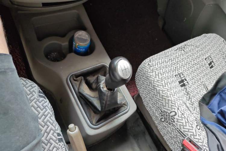 Used FORTHING Lingzhi 2015 V3 1.5L 7-Seater Comfort Model Gear Lever