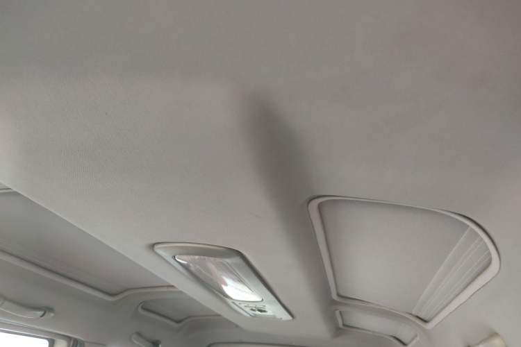 Used FORTHING Lingzhi 2015 M3 1.6L 7-Seater Luxury Model Headliner