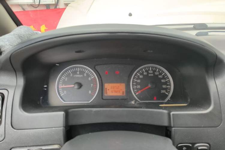 Used FORTHING Lingzhi 2015 M3 1.6L 7-Seater Luxury Model Instrument Cluster
