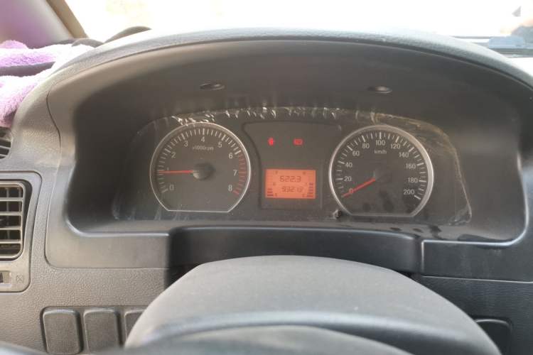 Used FORTHING Lingzhi 2015 V3 1.5L 7-seat Standard Model Instrument Cluster