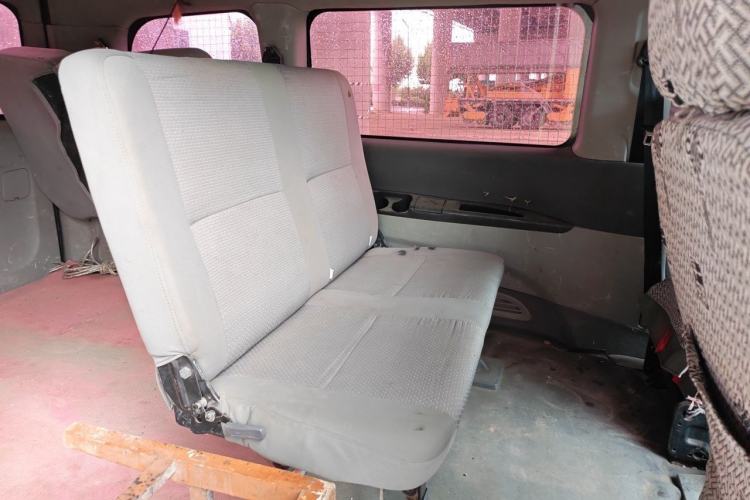Used FORTHING Lingzhi 2015 V3 1.5L 7-Seater Comfort Model Left Rear Seat