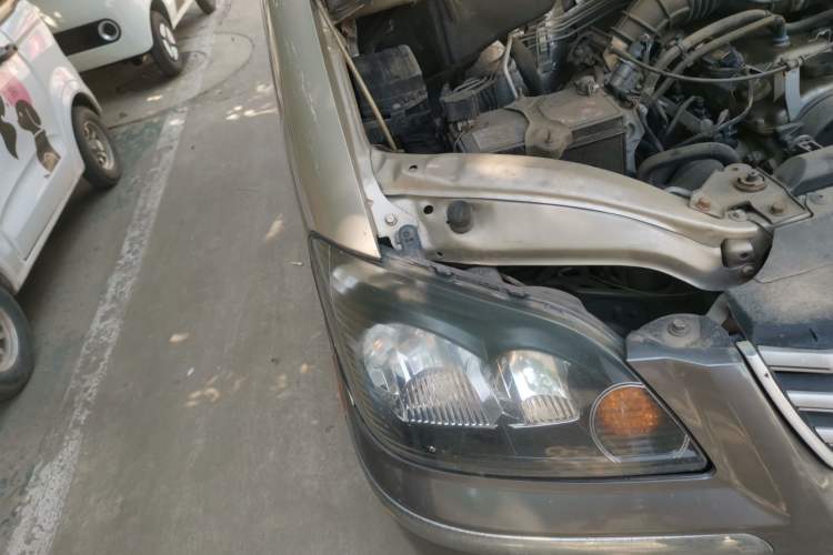 Used FORTHING Lingzhi 2015 V3 1.5L 7-seat Standard Model Right Front Headlight