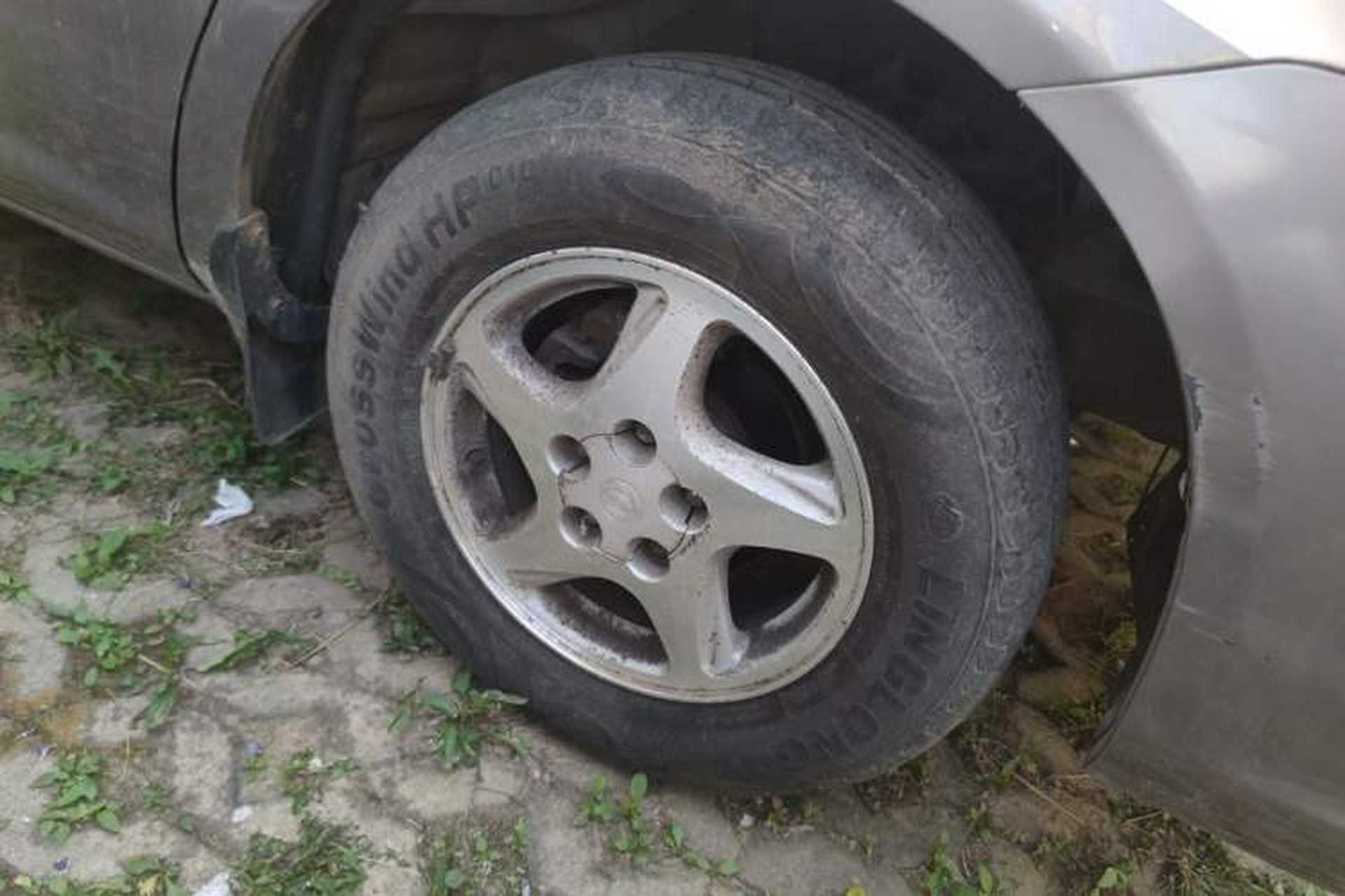 Used FORTHING Lingzhi 2015 M3 1.6L 7-Seater Luxury Model Right Front Wheel Hub