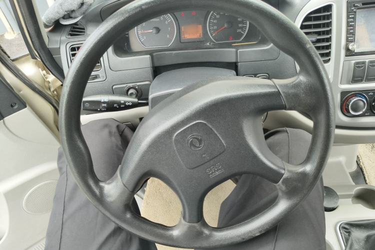 Used FORTHING Lingzhi 2015 M3 1.6L 7-Seater Luxury Model Steering Wheel