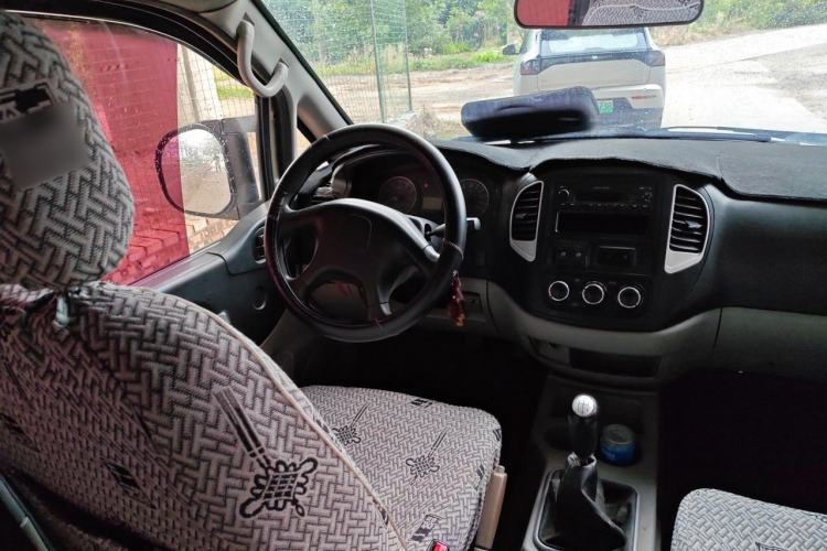 Used FORTHING Lingzhi 2015 V3 1.5L 7-Seater Comfort Model Steering Wheel