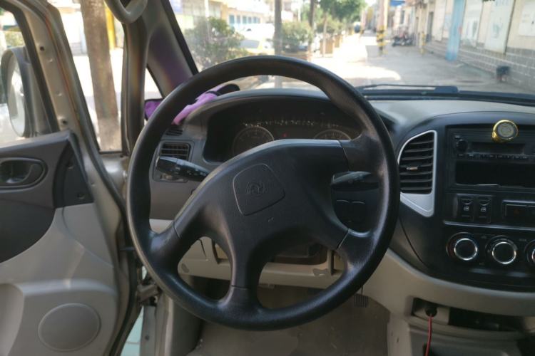 Used FORTHING Lingzhi 2015 V3 1.5L 7-seat Standard Model Steering Wheel