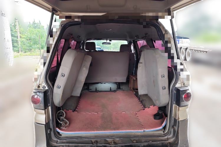 Used FORTHING Lingzhi 2015 V3 1.5L 7-Seater Comfort Model Trunk